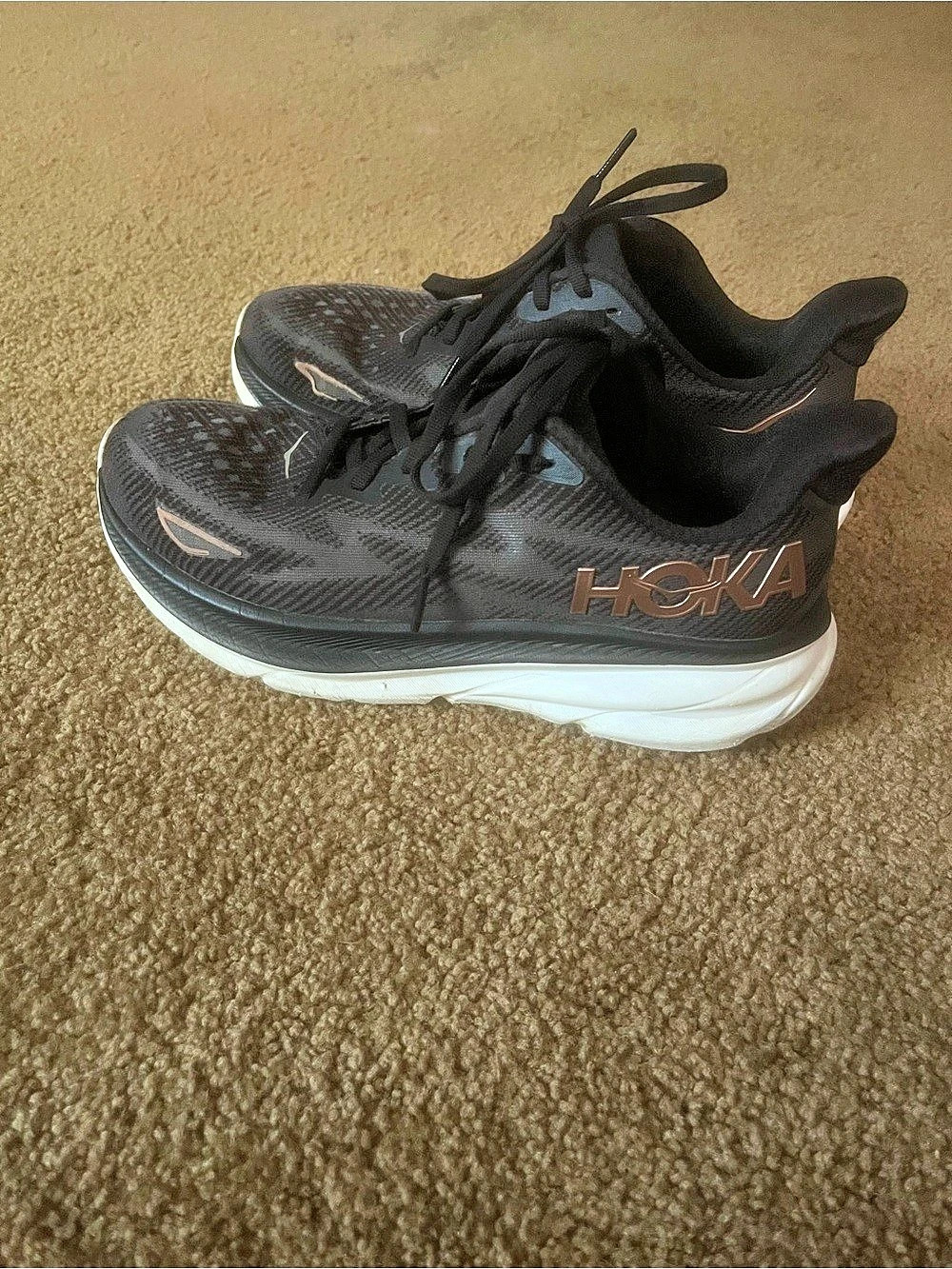 HOKA Clifton 9